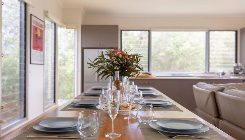 Aloha | Dining table | Upstairs