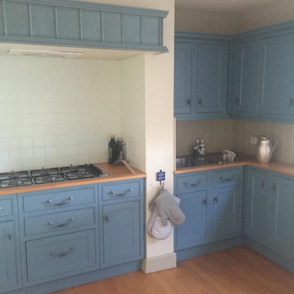 Kitchen (sorry for poor quality photo)