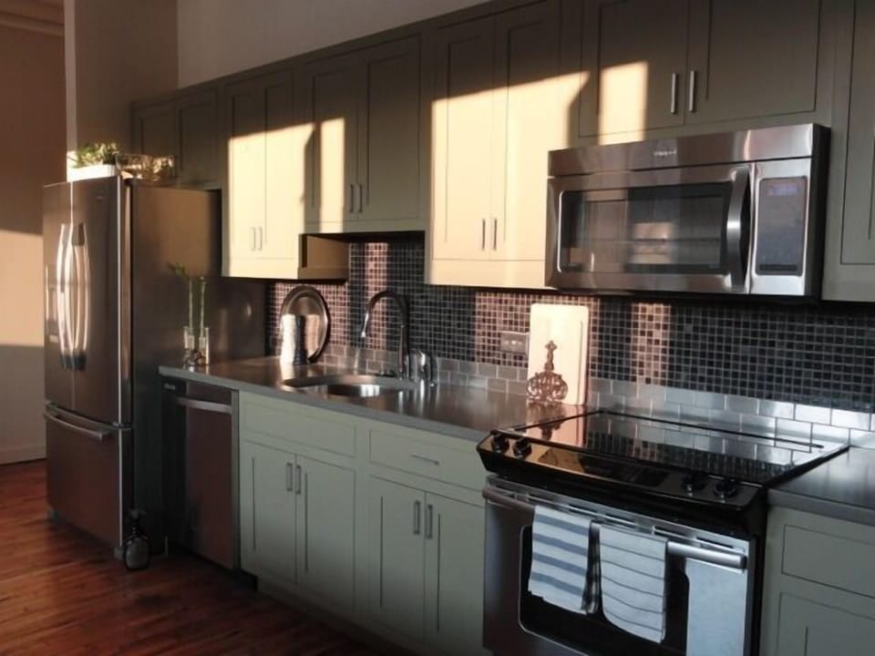 Early morning sun in the kitchen.
