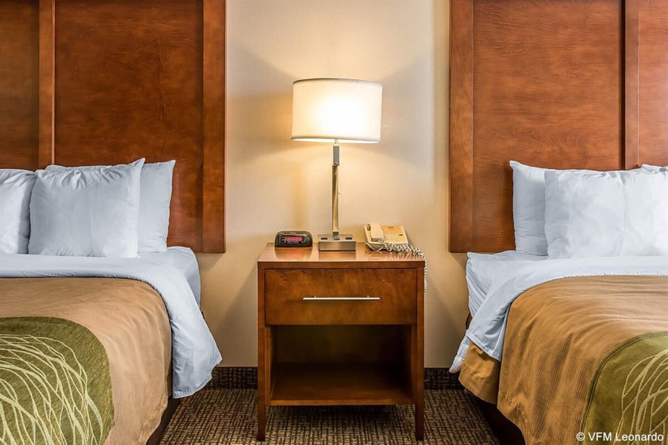 In-room safe, desk, blackout drapes, iron/ironing board