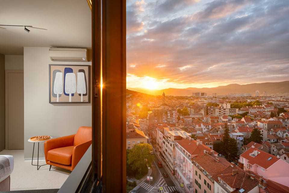 Room, 1 Double or 2 Twin Beds, City View | City view
