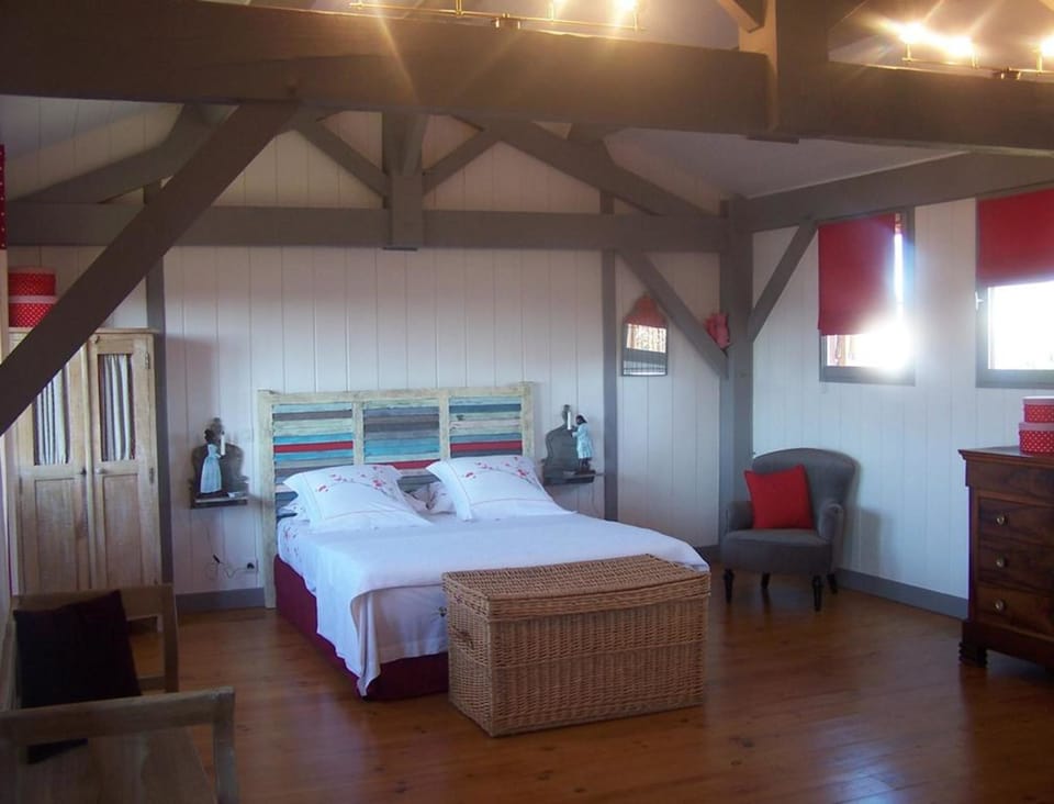 Cottage, Multiple Beds | 1 bedroom, iron/ironing board, free WiFi, bed sheets