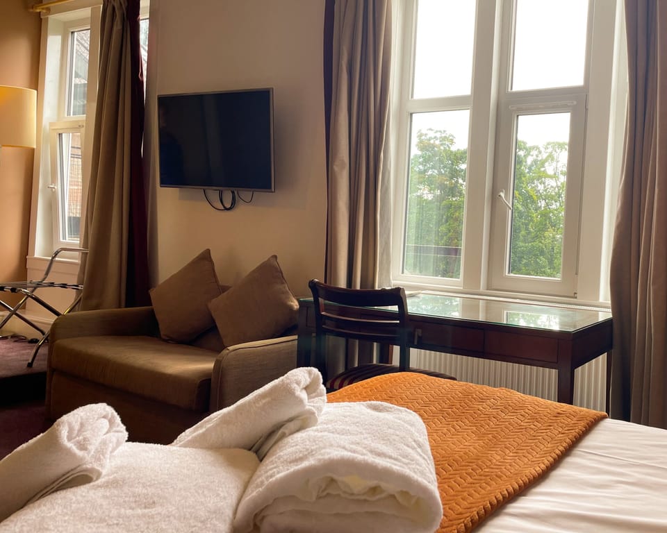 Superior Double or Twin Room | Premium bedding, Tempur-Pedic beds, blackout drapes, iron/ironing board