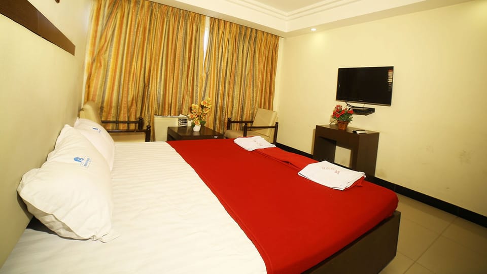 Family Double Room, Smoking, Garden View | Garden view