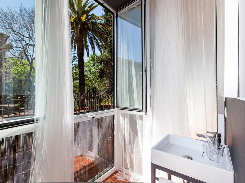 Ecozentric Bed and Breakfast in Barcelona