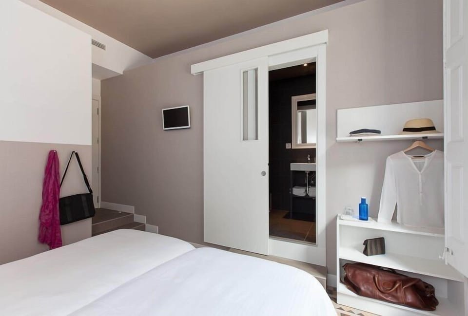 Superior Double Room, Balcony | Soundproofing, iron/ironing board, rollaway beds, free WiFi