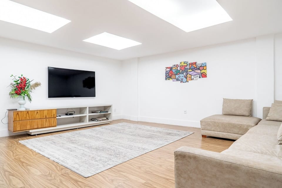 LED TV