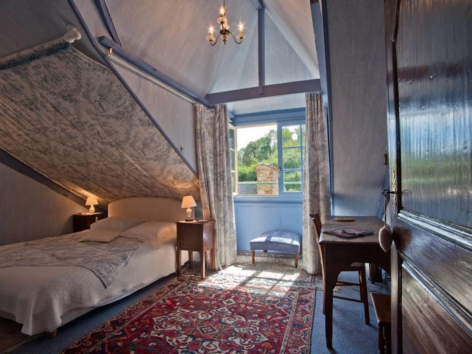 Double Room, 1 Double Bed, Non Smoking (Pastorale) | Premium bedding, iron/ironing board, free WiFi, bed sheets