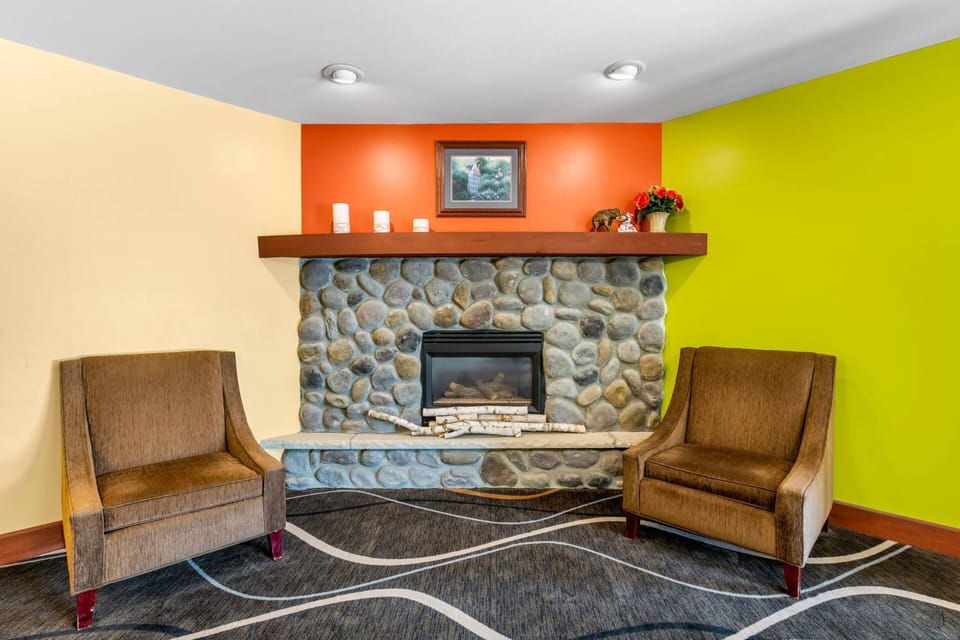 Econo Lodge Inn & Suites Eau Claire South Hotel in Eau Claire