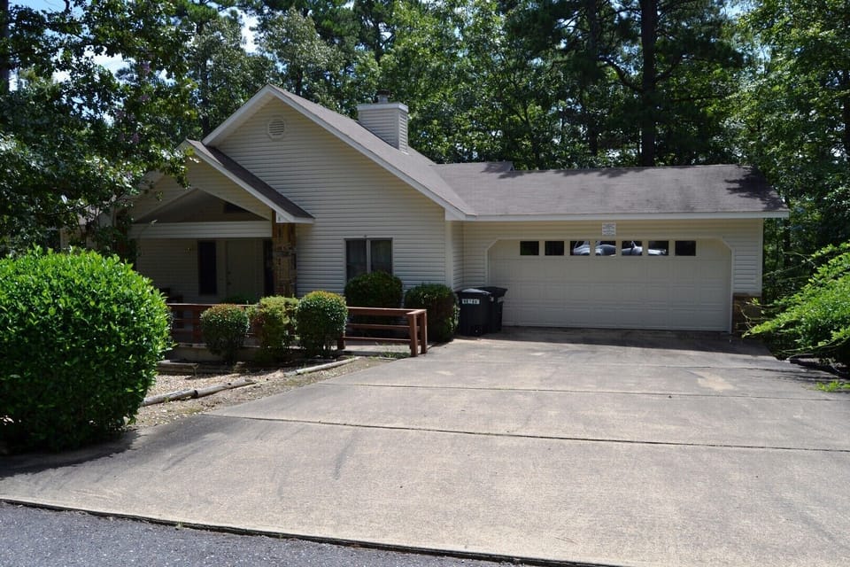 8AlarWy-Front view 1