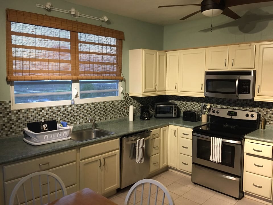 2nd Level kitchen