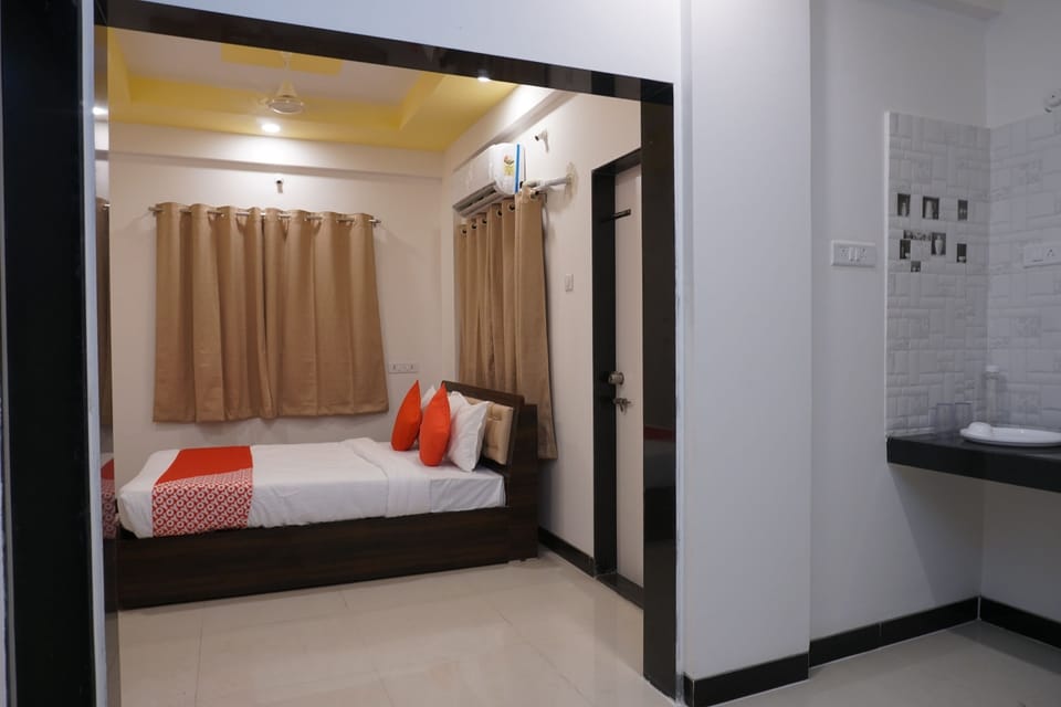 Double or Twin Room | WiFi (free), bed sheets