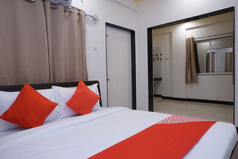 Double or Twin Room | WiFi (free), bed sheets