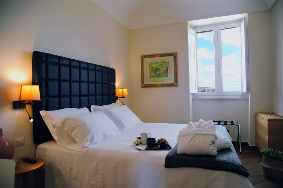 Standard Double Room, Ensuite, City View (Le Spighe)
