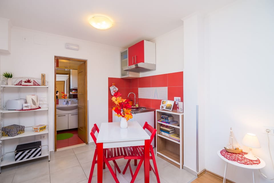 Studio, Terrace, Sea View | In-room dining