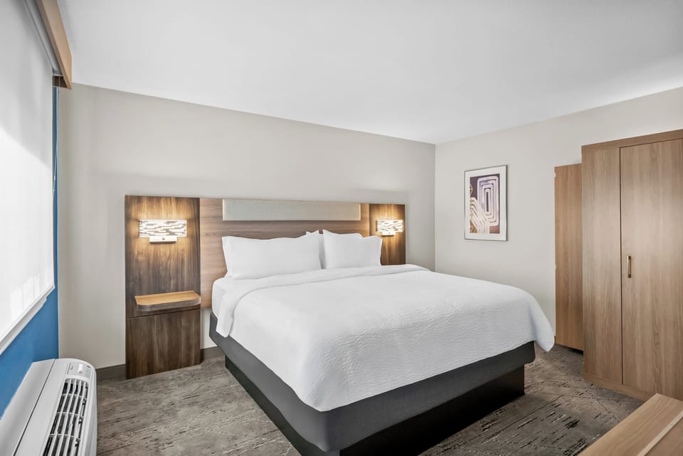 Suite, 1 Bedroom | In-room safe, desk, iron/ironing board, free cribs/infant beds