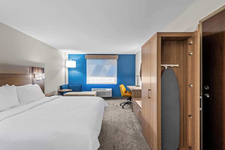 In-room safe, desk, iron/ironing board, free cribs/infant beds
