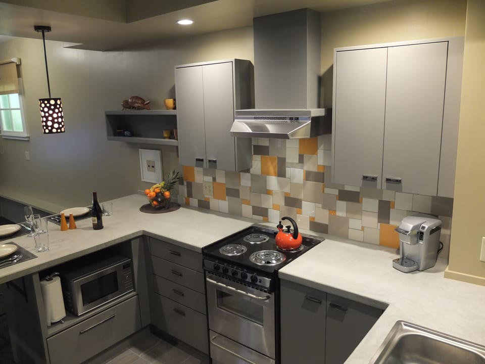 Kitchen with all the amenities.