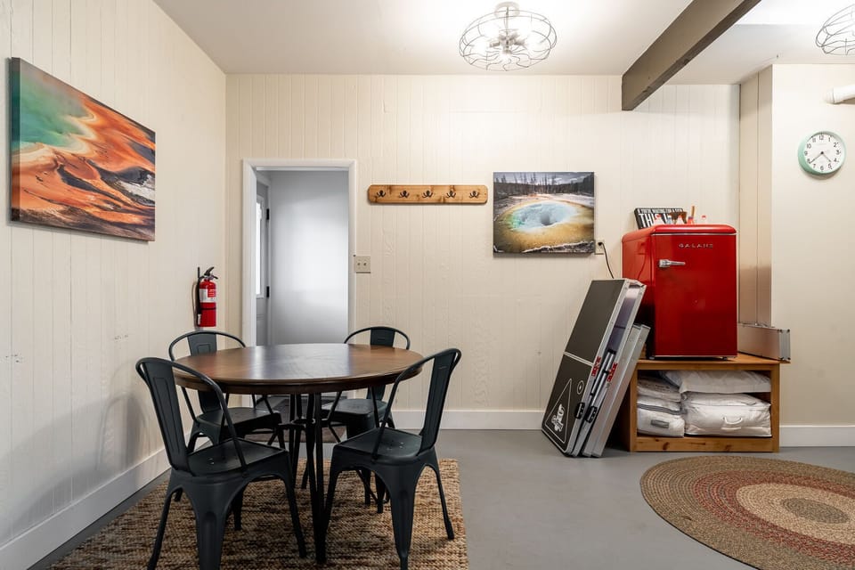 Game room in guest house
