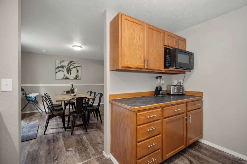 Kitchen to Dining Room
