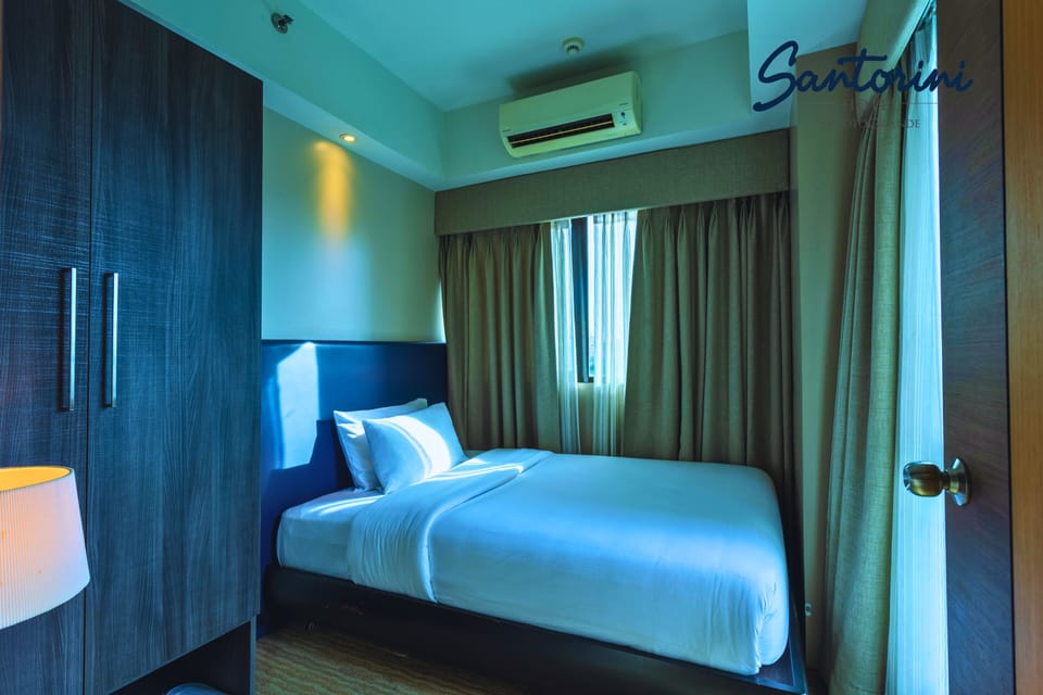Two Bedroom Suite | Desk, free WiFi, bed sheets