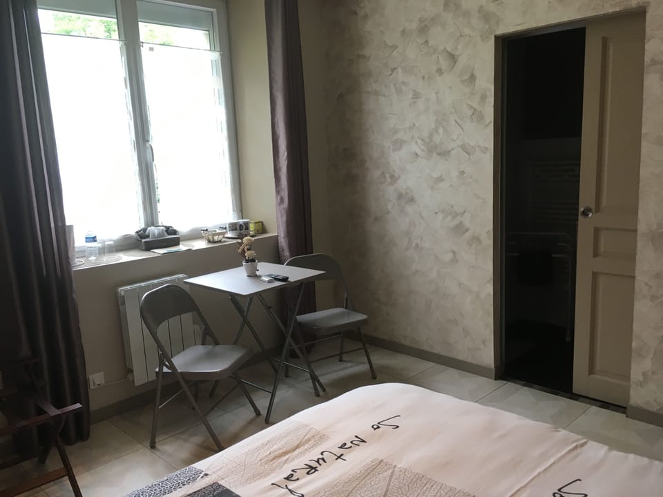 Comfort Double or Twin Room, Private Bathroom, Ground Floor | Hypo-allergenic bedding available, desk, laptop workspace, WiFi (free)