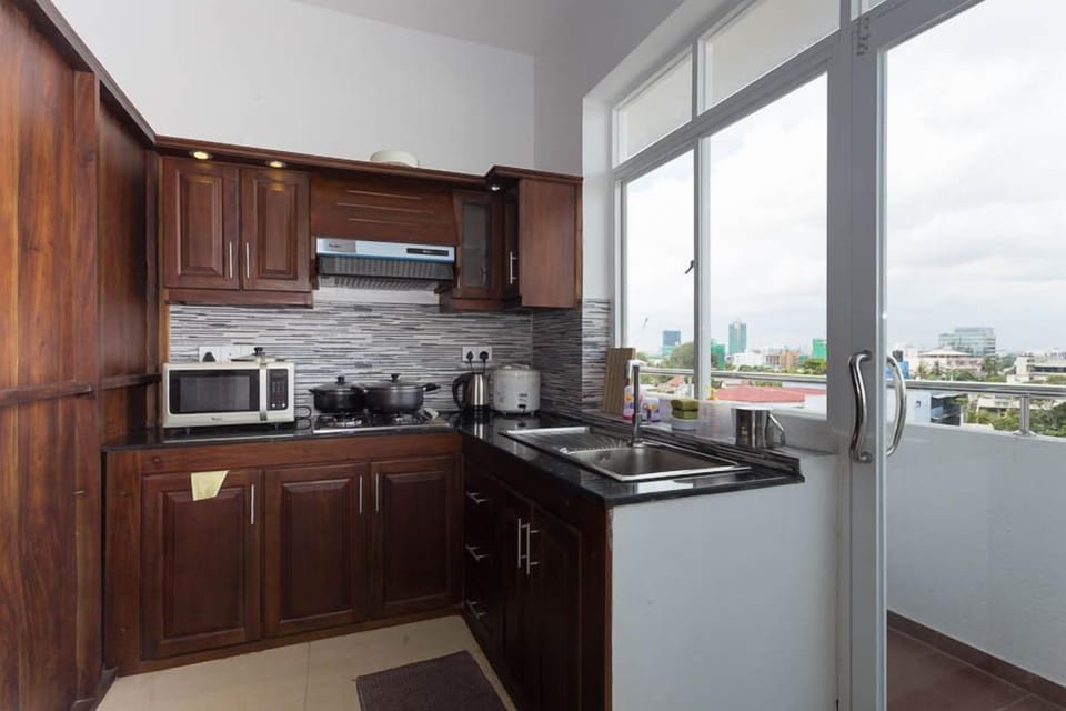 Apartment, 3 Bedrooms, Non Smoking | Private kitchen