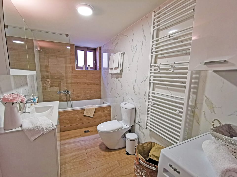 Modern fully equipped bathroom