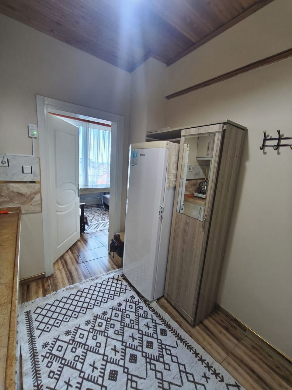 Deluxe Suite, Sea View | Private kitchen | Coffee/tea maker, full-size fridge, oven, stovetop