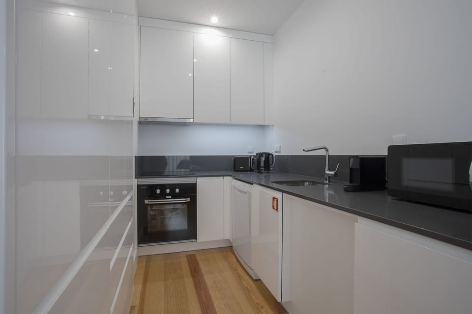 Comfort Studio (3R) | Private kitchen | Fridge, microwave, oven, stovetop