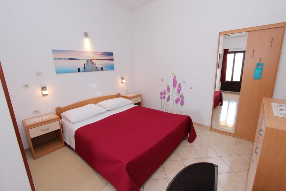 Double Room with Terrrace | Free WiFi, bed sheets