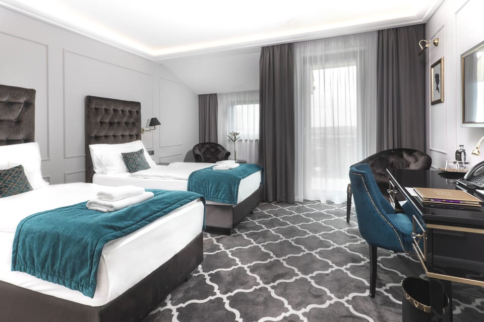 Superior Twin Room | Premium bedding, Select Comfort beds, minibar, in-room safe