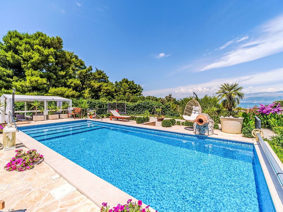 Blue, Swimming Pool, Resort, Leisure, Eco Hotel, Hotel, Garden, Villa, Estate, Hacienda