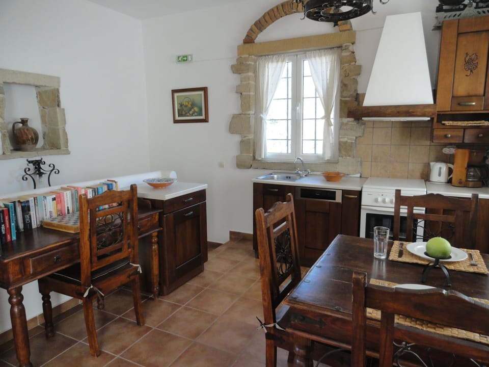 Villa | Private kitchen | Fridge, microwave, oven, stovetop