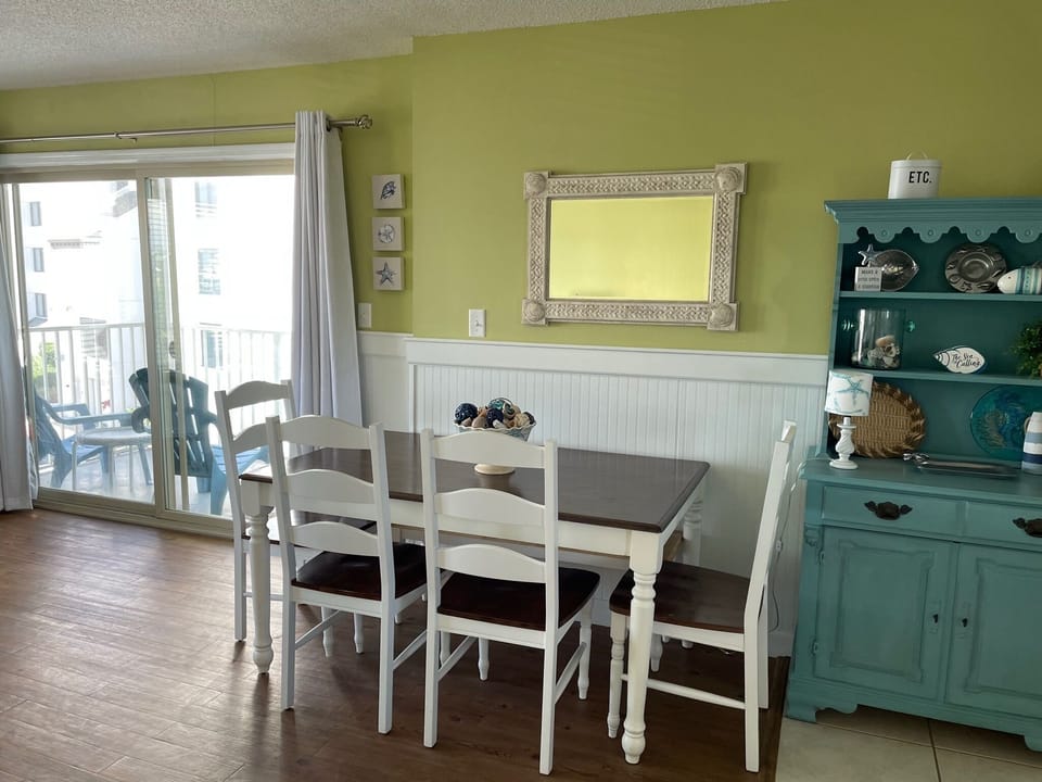 Dining area with table for six