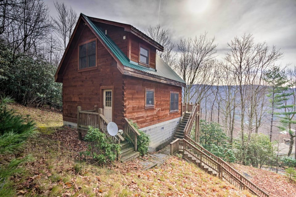 Cabin Exterior | Expansive Mountain Views