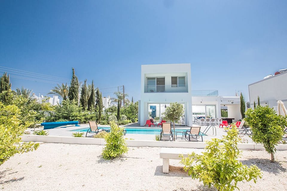 Large, Spacious Garden