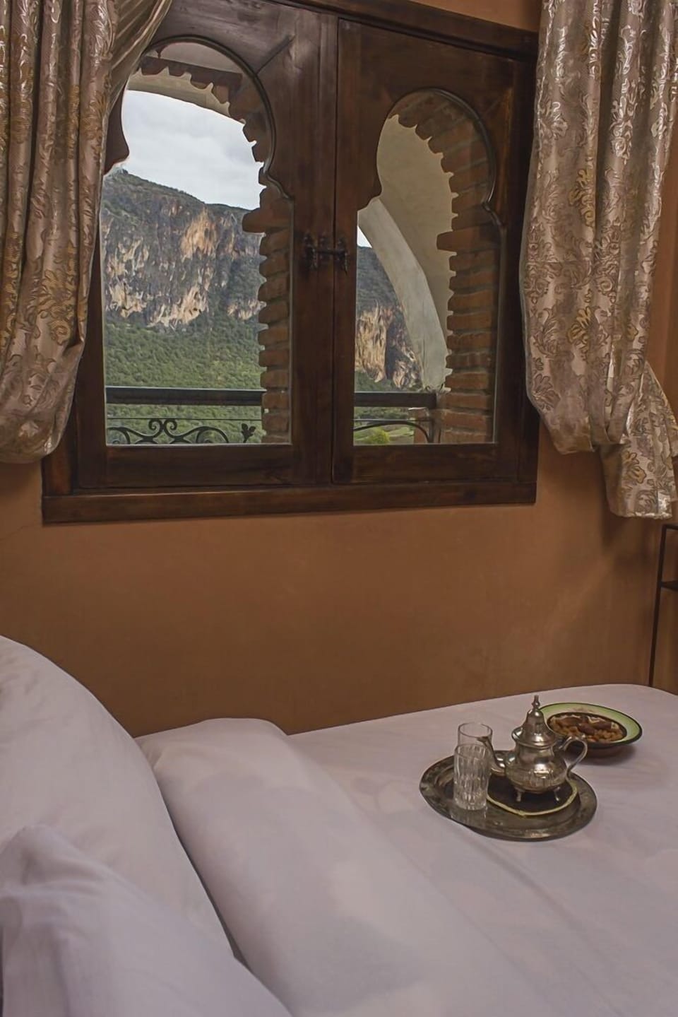 Superior Suite, Mountain View | Minibar, in-room safe, desk, blackout drapes