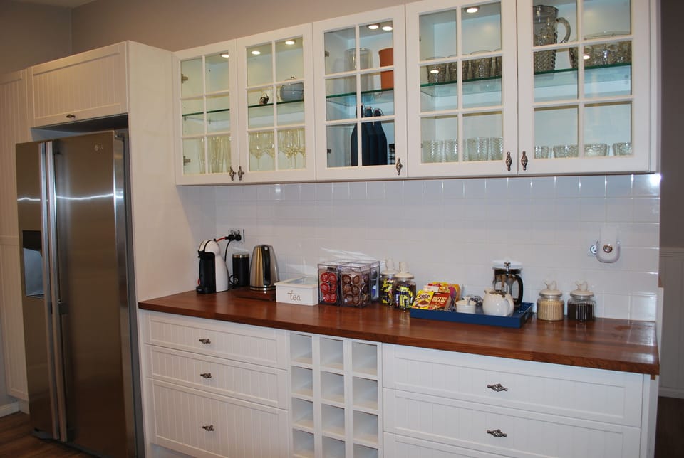 Lodge kitchen servery