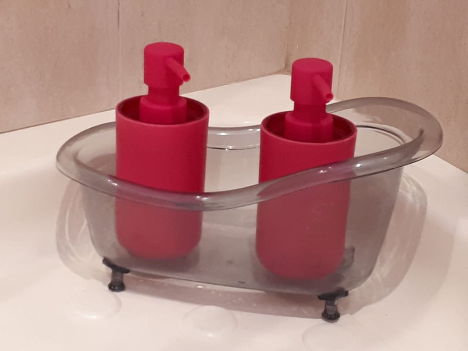 Double Room, City View | Bathroom | Free toiletries, hair dryer, bidet, towels