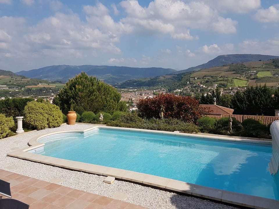 Holiday Home Swimming Pool