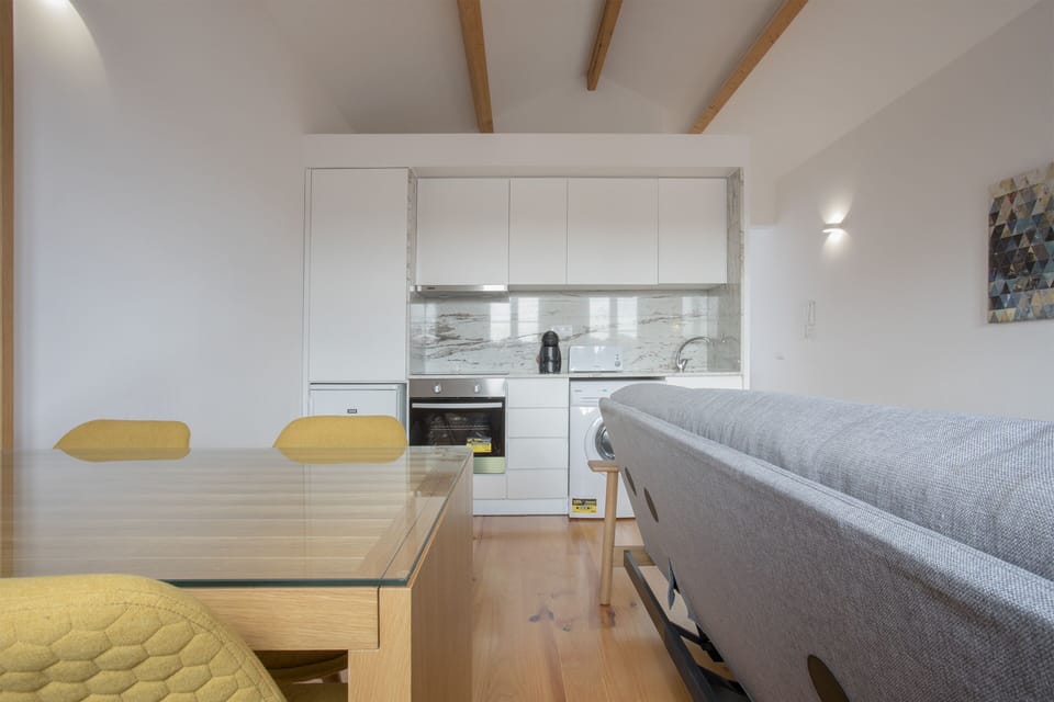Comfort Apartment, 1 Bedroom, Terrace, City View | Living room | 40-inch flat-screen TV with cable channels, TV