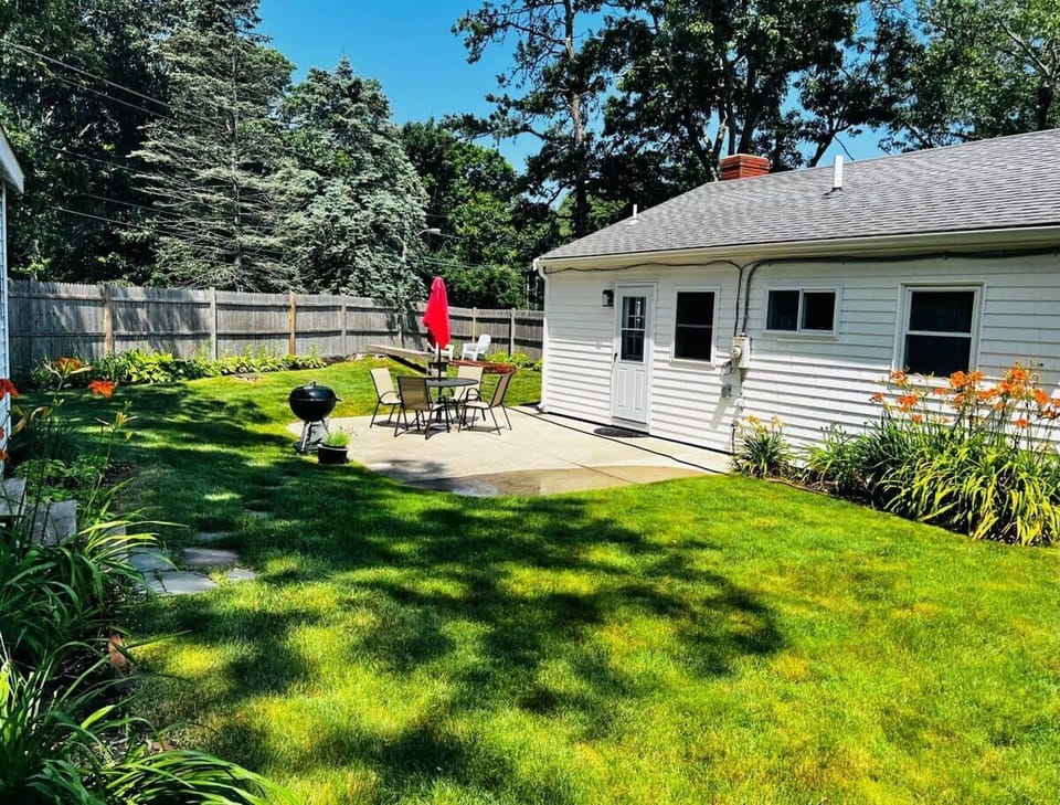 Large fully fenced in Backyard