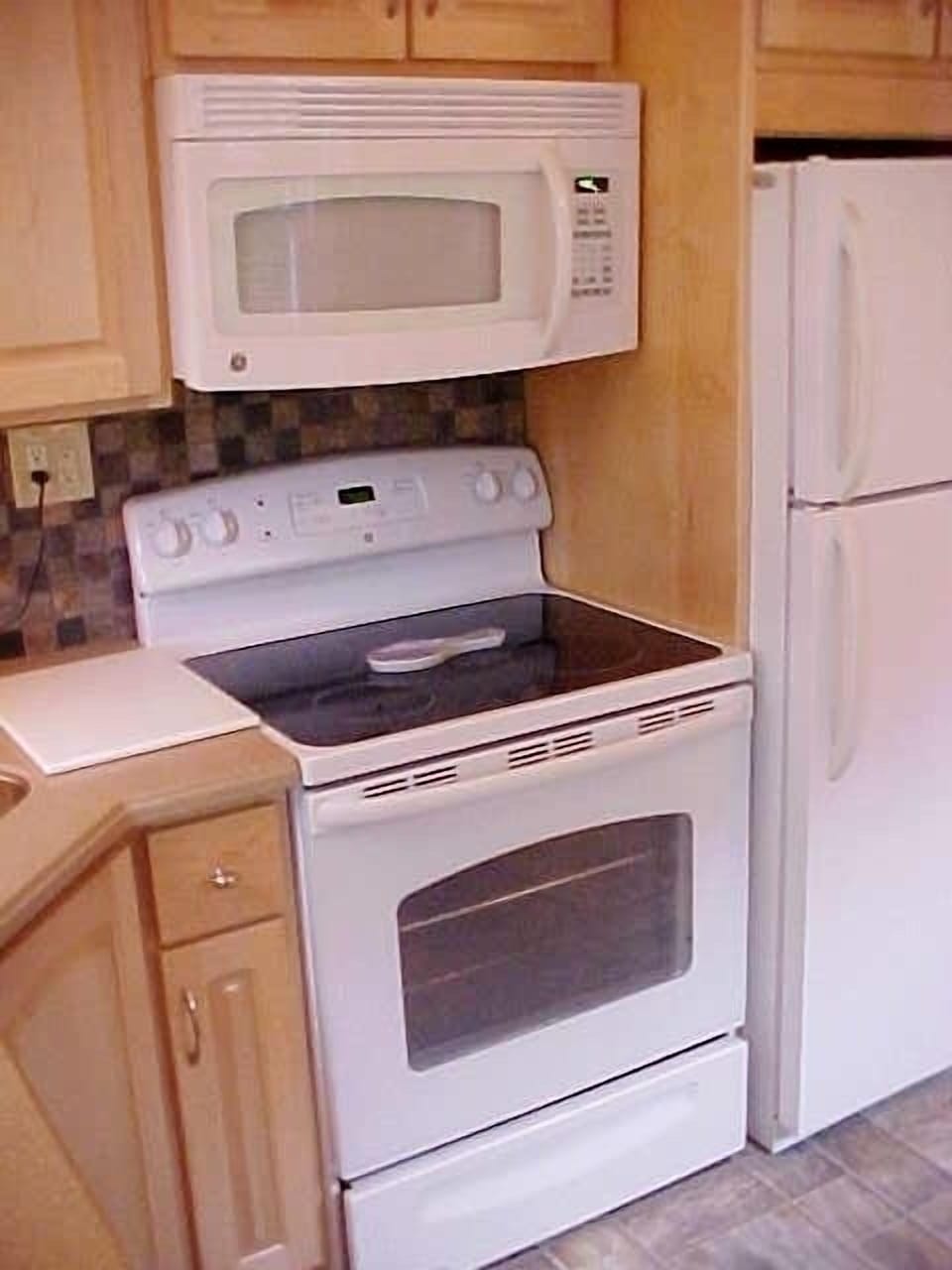 Microwave and range.