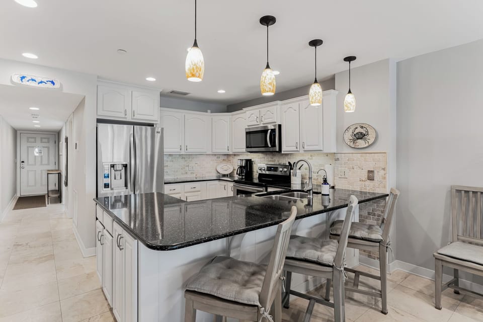 Kitchen with bar area
