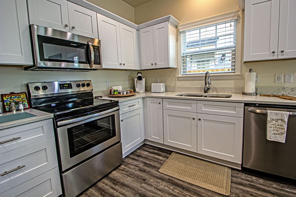 Cook your favorite meals in a fully equipped kitchen.