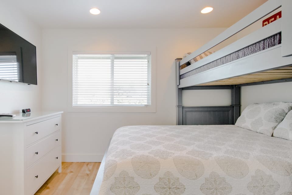 Upstairs Bunk Room
