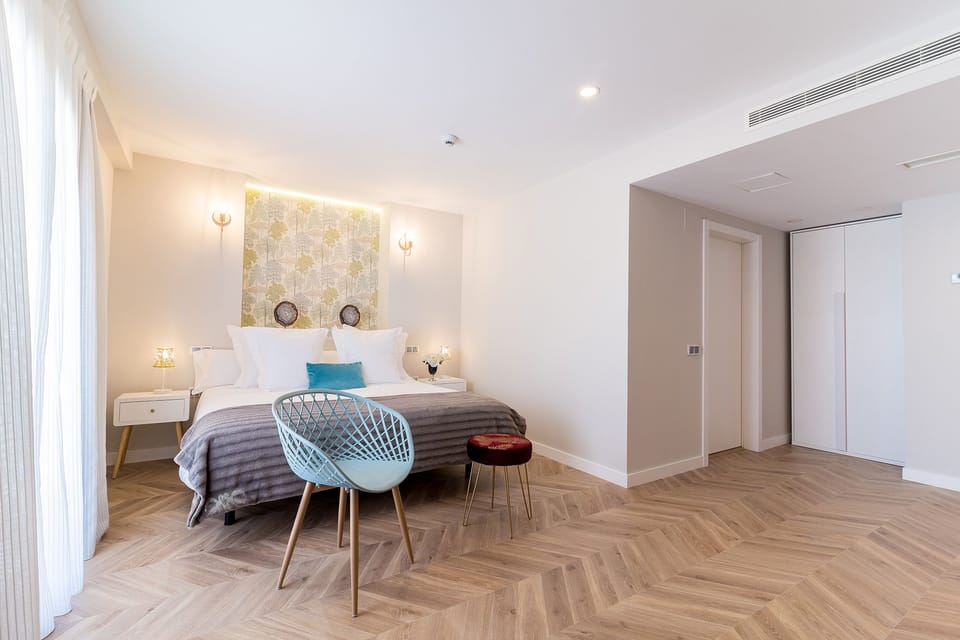 Soundproofing, free WiFi, wheelchair access