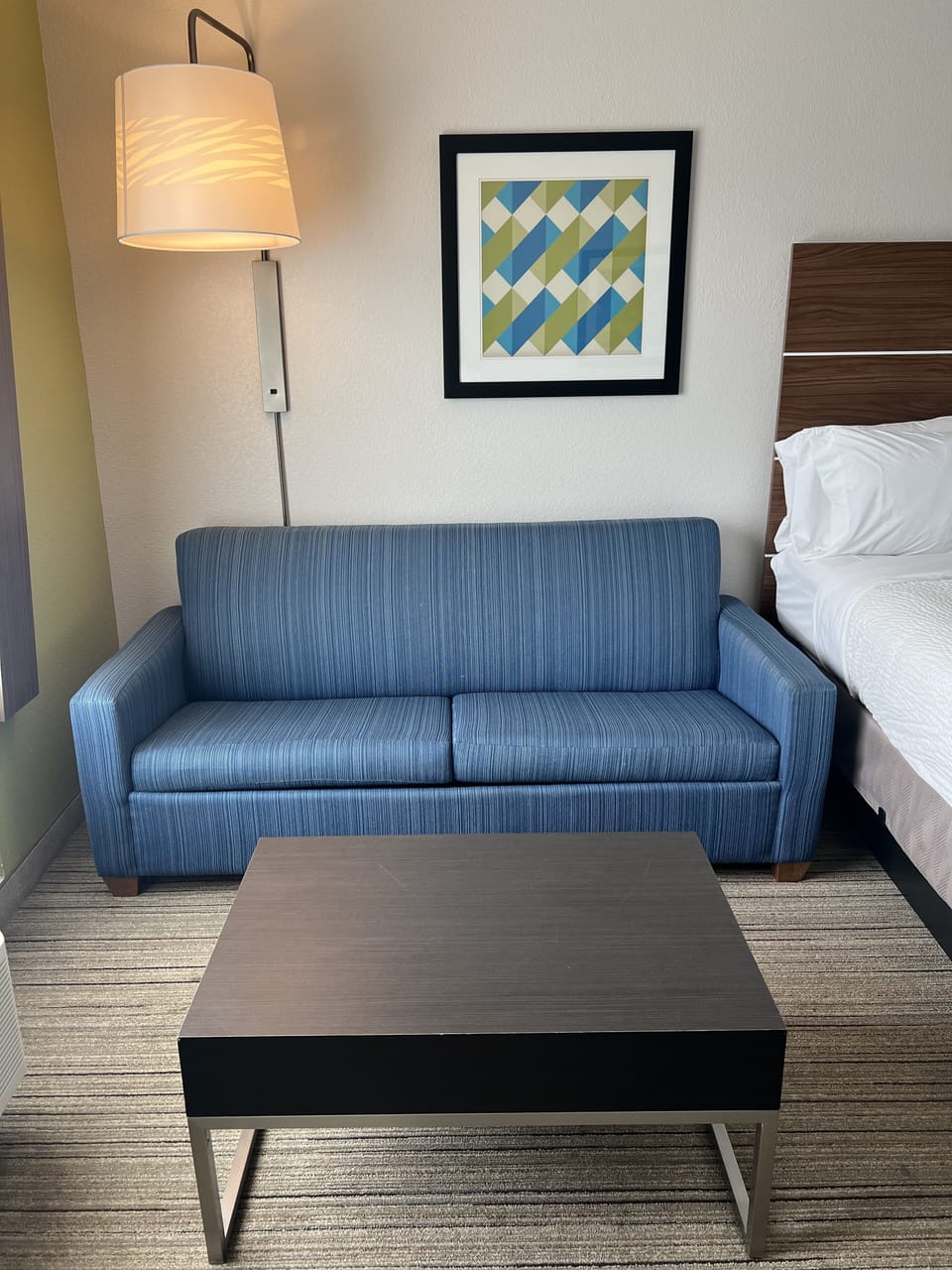 Desk, free rollaway beds, free WiFi, bed sheets