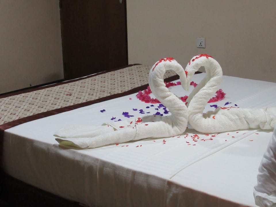 Basic Double Room, Garden View | 6 bedrooms, free WiFi